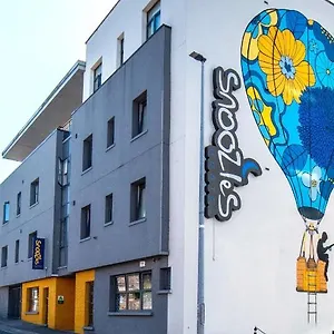 Snoozles Centre Hostel Galway